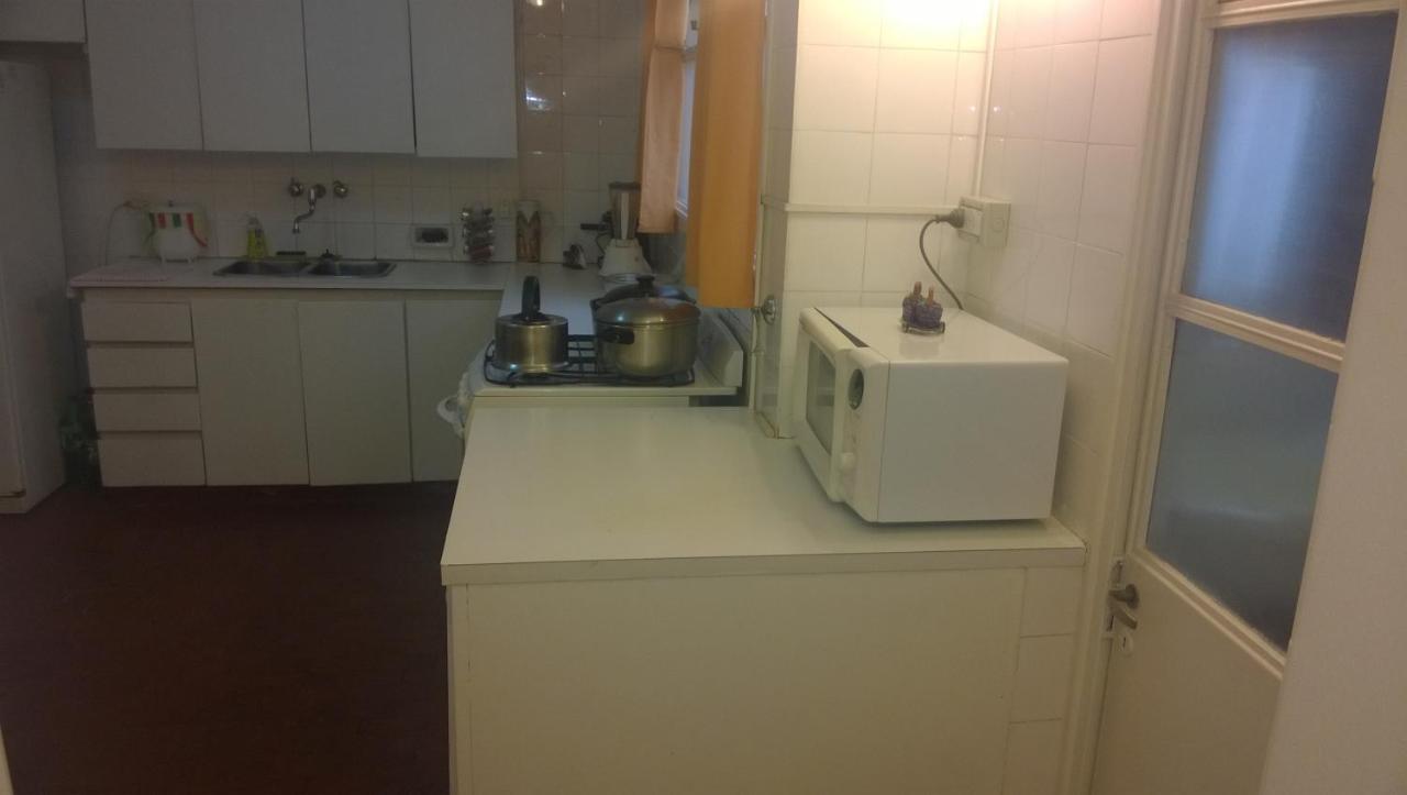 Habitacion Con Bano Privado Un Piso Por Escalera Buenos Aires Esterno foto